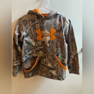 Under Armour camo sweatshirt